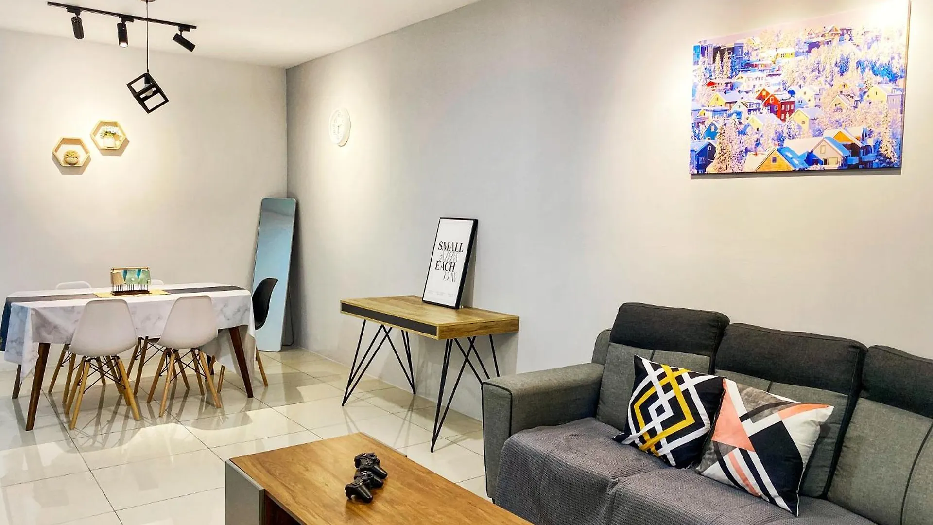 Manhattan Condo Ipoh Waterpark Poolview Free Carpark & Netflix By Ply Home 0*,  Malezya