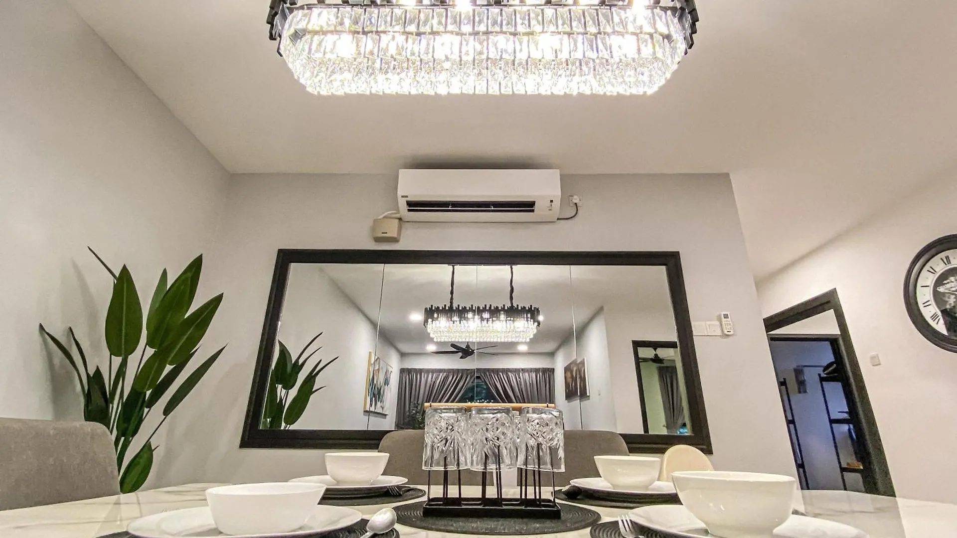 Manhattan Condo Ipoh Waterpark Poolview Free Carpark & Netflix By Ply Home 0*,  Malezya