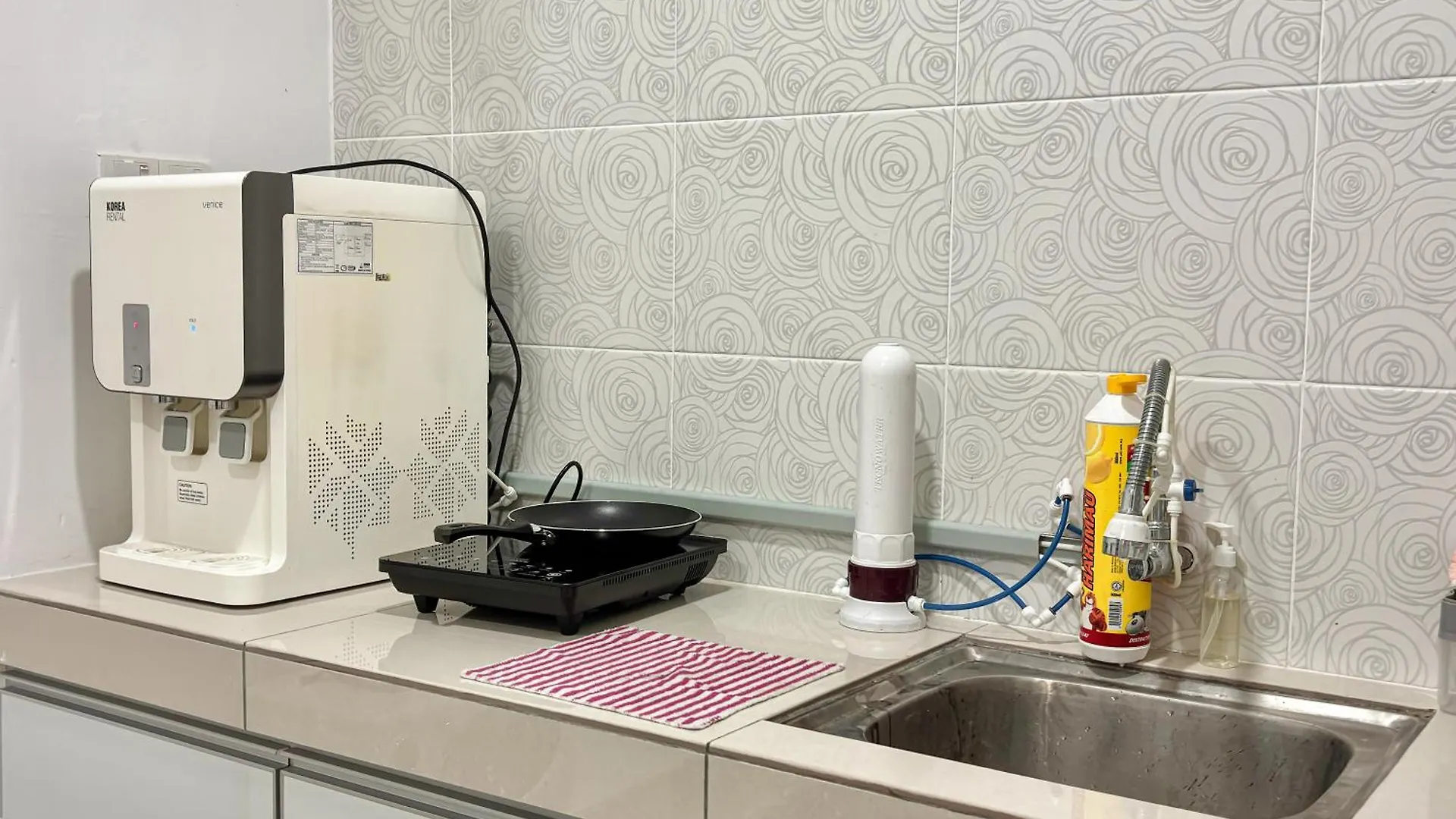 Manhattan Condo Ipoh Waterpark Poolview Free Carpark & Netflix By Ply Home 0*,