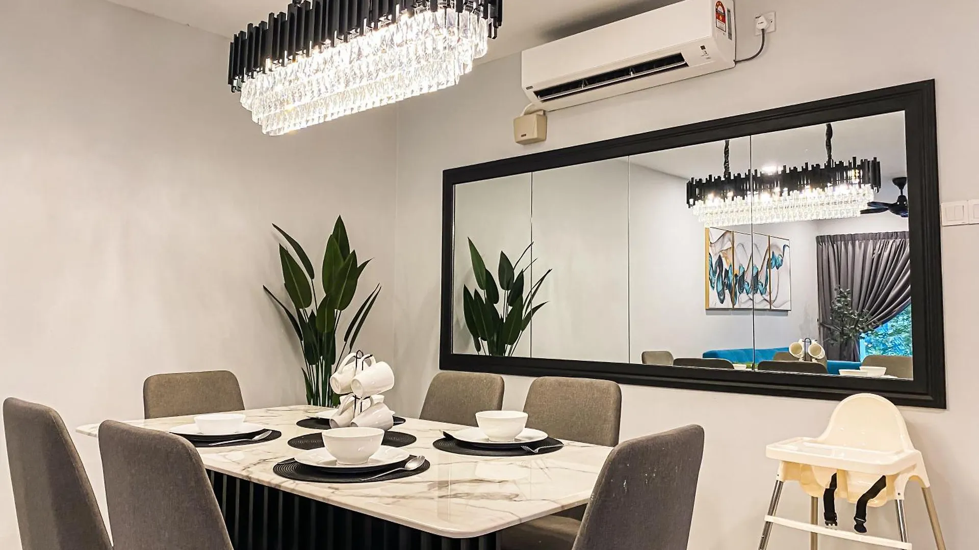 Manhattan Condo Ipoh Waterpark Poolview Free Carpark & Netflix By Ply Home
